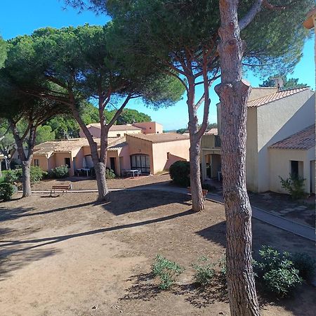 Studio Renove Dans Residence De Vacances Avec Grande Piscine Chauffee, Parking Et Terrasse Agde Exterior foto